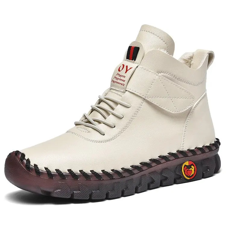 "Fashionable versatile winter boots for ladies"